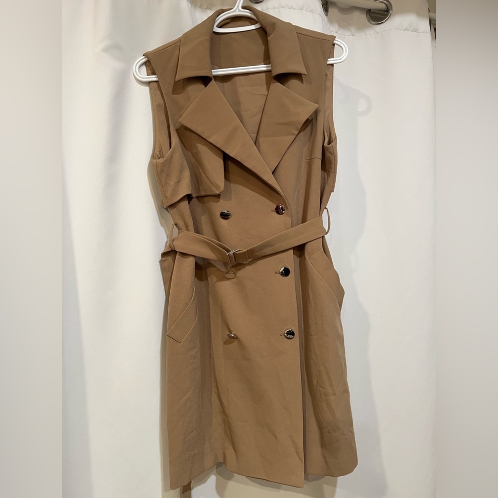 BRAND NEW Sleeveless Trench Coat, size M - Picture 2 of 6